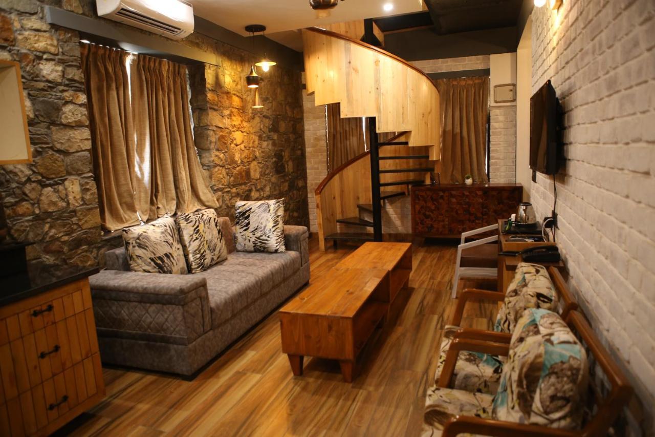 Granny'S Den Resort Rājpur Exterior photo