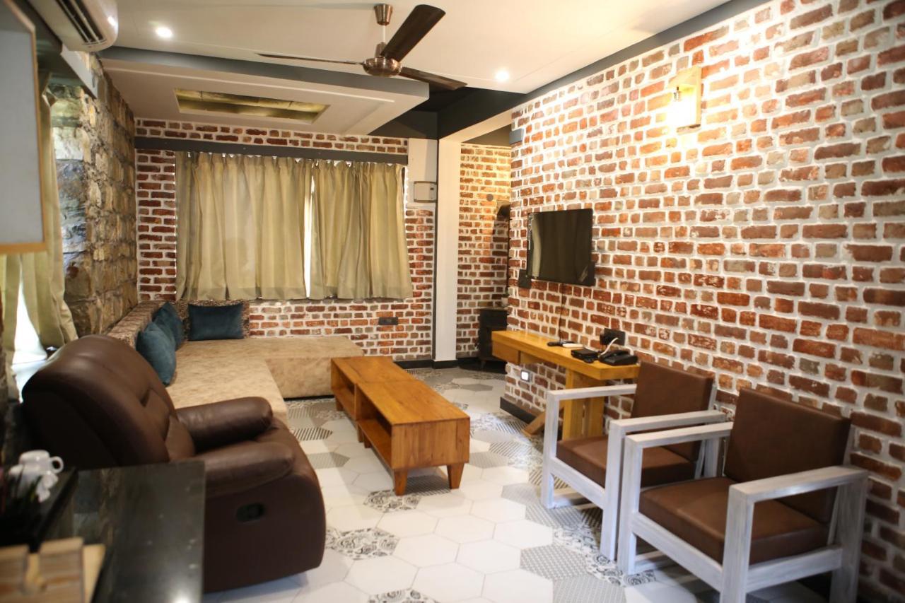 Granny'S Den Resort Rājpur Exterior photo